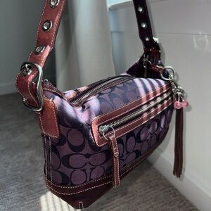 Vintage coach signature jacquard plum shoulder bag 9363